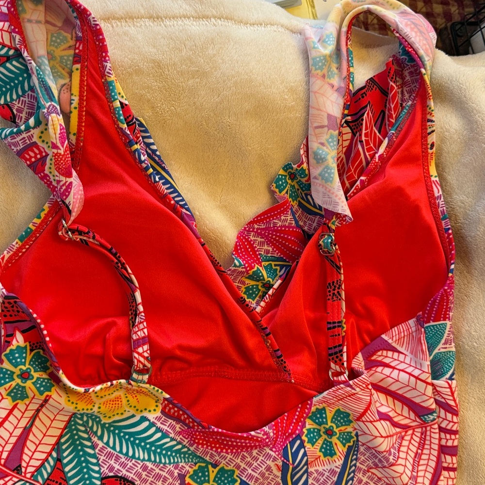 Caribbean Joe NWOT Hawaiian Floral Bathing Suit - Picture 4 of 5